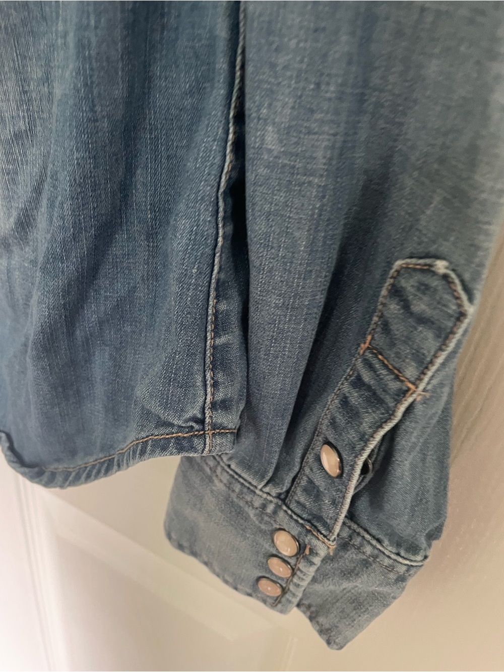 J. Crew Denim Shirt - M - Picture 3 of 4